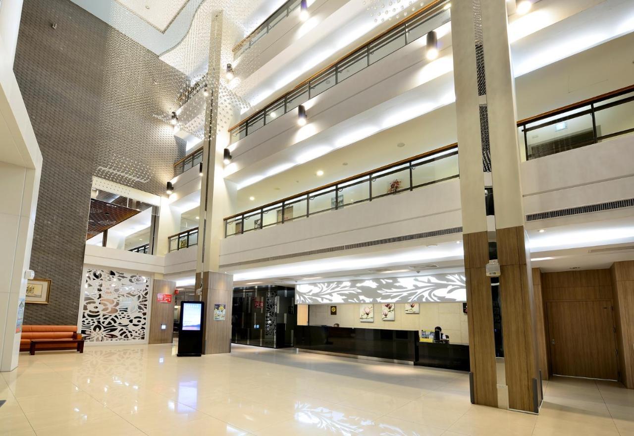 Sun Moon Lake Teachers' Hostel Yuchi Exterior photo